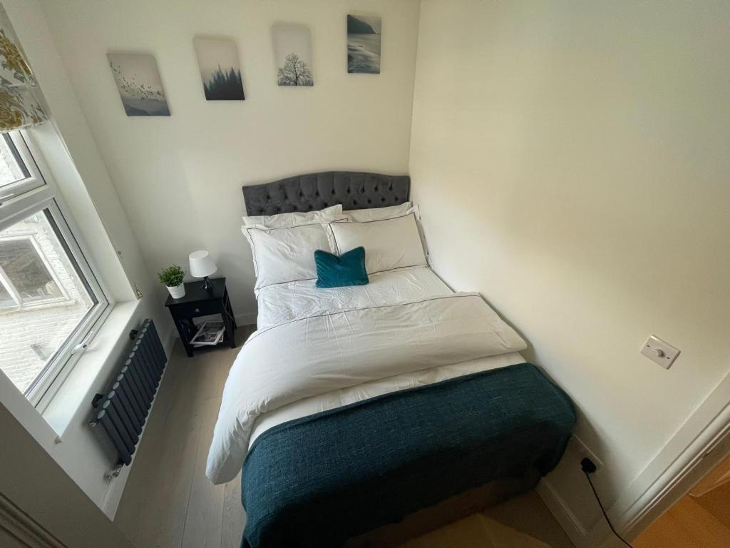 Two Bedroom Apartment - ลอนดอน ภายนอก รูปภาพ